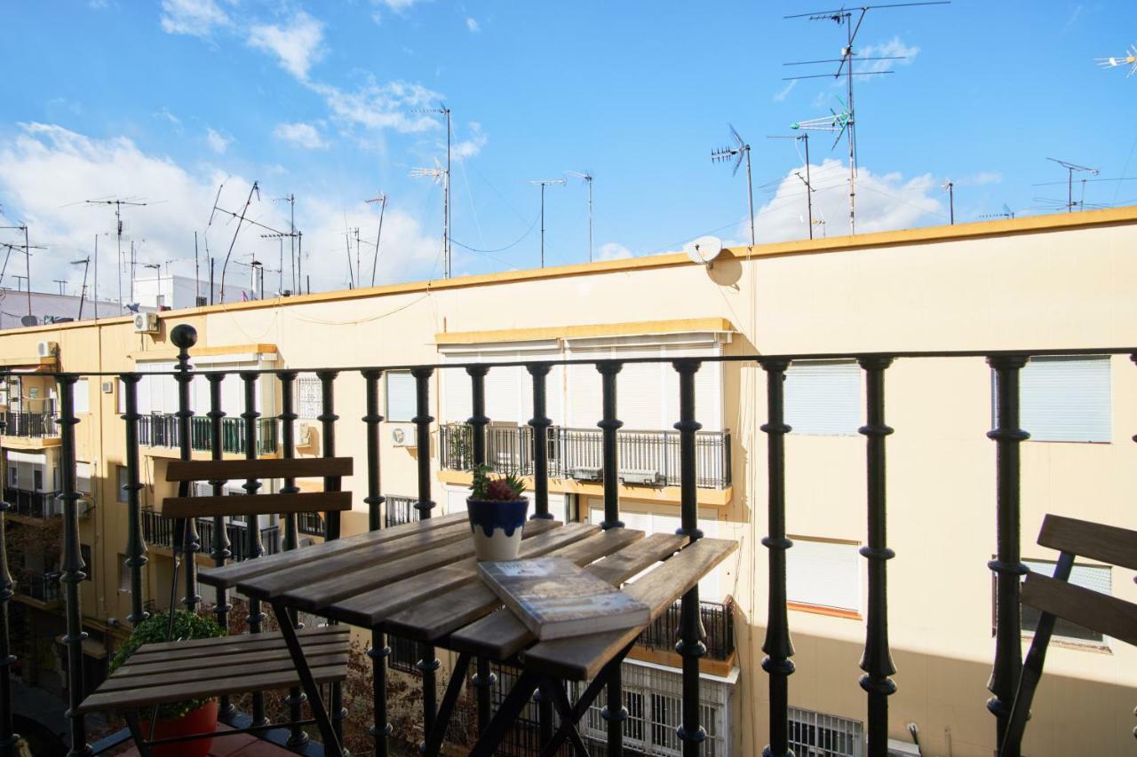 Froilan City Walls By Valcambre Seville Exterior photo